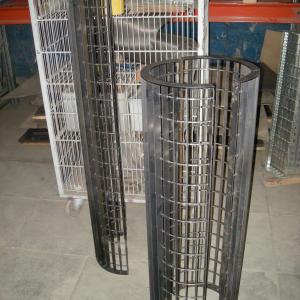 Puristehitsattu ritilä