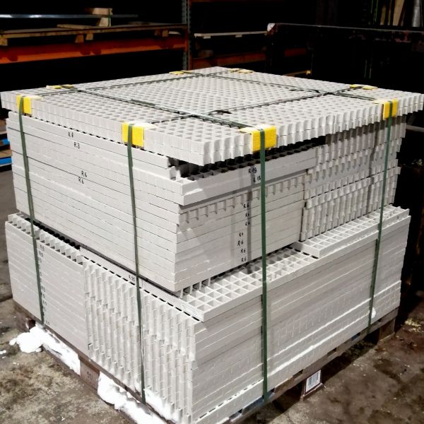 GRP klaaskiudrestid