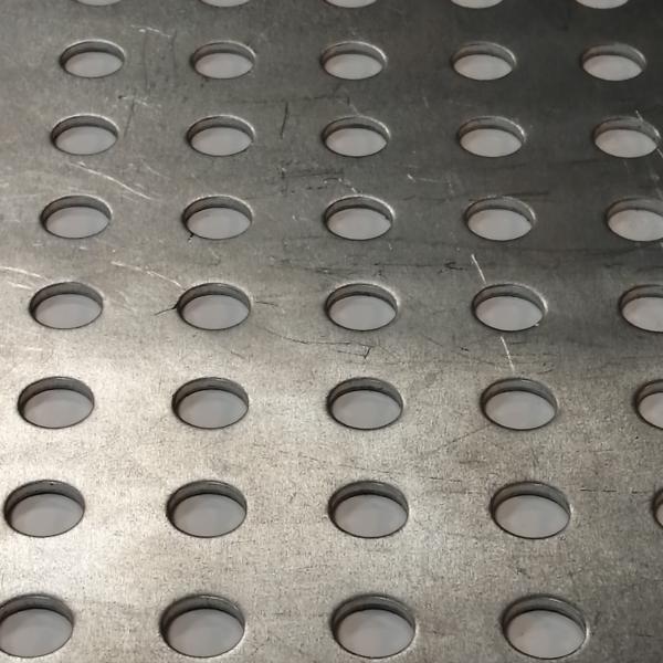 Ümarava-sirge RQ/RU